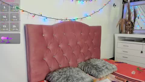 Snapshot of lissa_brown_ chatting on 20, 12, 2024 Lissa online show from 20, 12, 2024