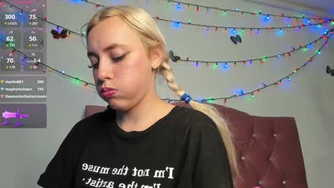 Snapshot of lissa_brown_ chatting on 21, 12, 2024 Lissa online show from 21, 12, 2024