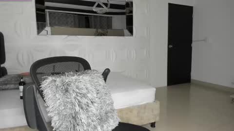 Snapshot of lissa_brown_ chatting on 13, 11, 2025 Lissa online show from 13, 11, 2025