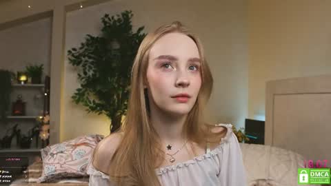 Snapshot of lissa_meooow chatting on 18, 7, 2026 your Liza again. Next stream Dec. 1 at 2 or 3 GMT online show from 18, 7, 2026
