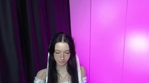 lissaelison online show from 4, 11, 2025