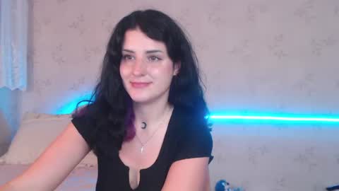 Alice Dont forget to thumbs up its very important  online show from 11, 6, 2026