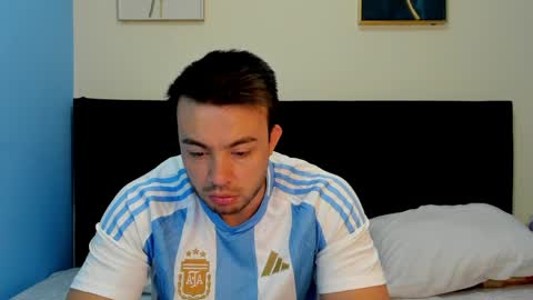 Natalia and alejandro online show from 9, 4, 2026