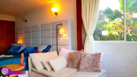 Lisseth Long  online show from 7, 11, 2025