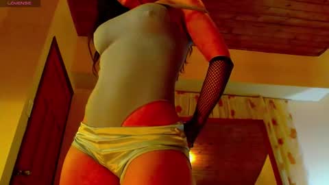 Snapshot of lisstaylor chatting on 22, 10, 2025 Liss online show from 22, 10, 2025