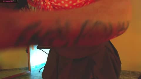 Snapshot of lisstaylor chatting on 10, 11, 2025 Liss online show from 10, 11, 2025