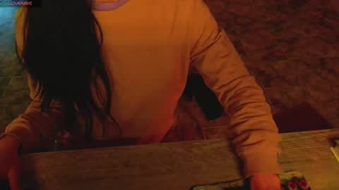 Snapshot of lisstaylor chatting on 16, 11, 2025 Liss online show from 16, 11, 2025