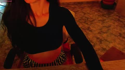 Snapshot of lisstaylor chatting on 16, 11, 2025 Liss online show from 16, 11, 2025