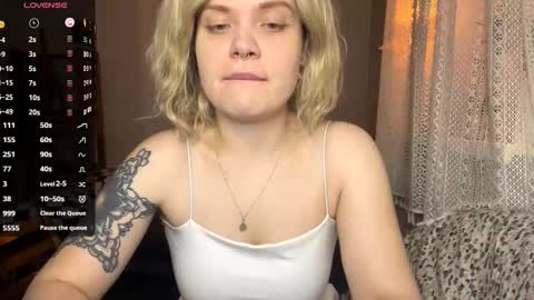 Snapshot of litamedino chatting on 18, 11, 2025 Rita online show from 18, 11, 2025