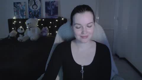 little__flowers online show from 25, 10, 2025