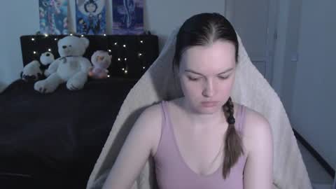 Snapshot of little__flowers chatting on 14, 6, 2026 little__flowers online show from 14, 6, 2026