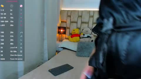 Snapshot of little__sophie18 chatting on 18, 9, 2025 Sophie ---- connected from 1400 to 2100 Colombia time online show from 18, 9, 2025