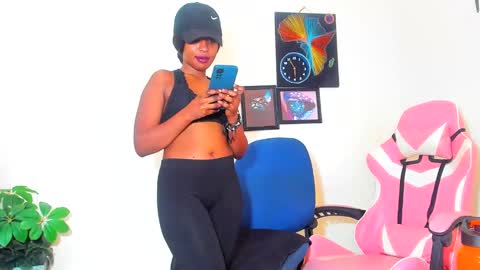 Snapshot of little_africa chatting on 10, 2, 2025 little_africa online show from 10, 2, 2025