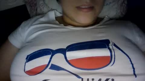 Snapshot of little_anef chatting on 26, 4, 2026 little_anef online show from 26, 4, 2026