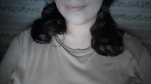 Snapshot of little_anef chatting on 8, 5, 2026 little_anef online show from 8, 5, 2026