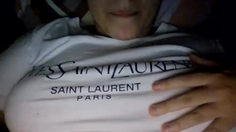 Snapshot of little_anef chatting on 21, 5, 2026 little_anef online show from 21, 5, 2026