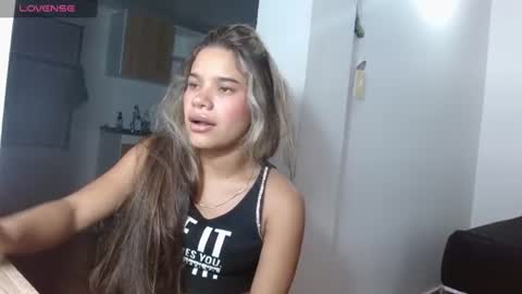 Snapshot of little_babyboo_ chatting on 1, 7, 2026 Catalina online show from 1, 7, 2026
