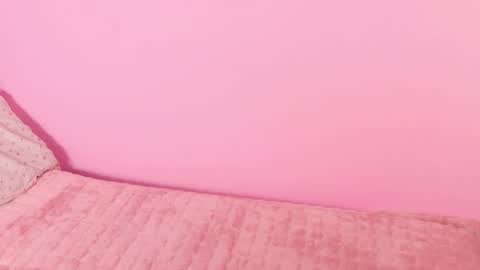 Little Effy online show from 15, 4, 2026