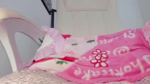 Help me reach 100 likes online show from 5, 3, 2025