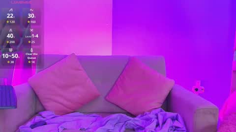 Ellie  online show from 19, 11, 2025