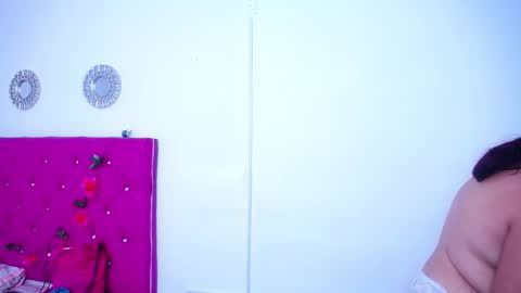 mai rojas online show from 12, 1, 2025