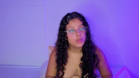 Snapshot of little_lilith_apple chatting on 13, 11, 2025 little_lilith_apple online show from 13, 11, 2025