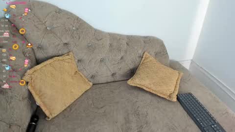 little_melanie online show from 26, 2, 2025