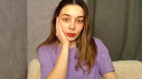 Mia   Im online every day 1530 PM in New York  2030 PM in London online show from 20, 12, 2024