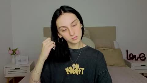 little_mollee online show from 16, 10, 2025