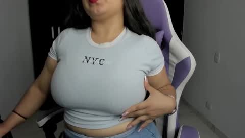 Snapshot of little_shaara chatting on 28, 1, 2025 Shaara online show from 28, 1, 2025