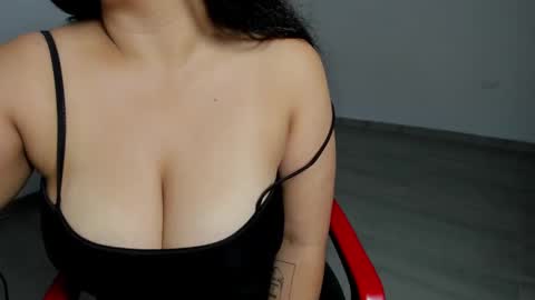 Snapshot of little_shaara chatting on 8, 3, 2025 Shaara online show from 8, 3, 2025