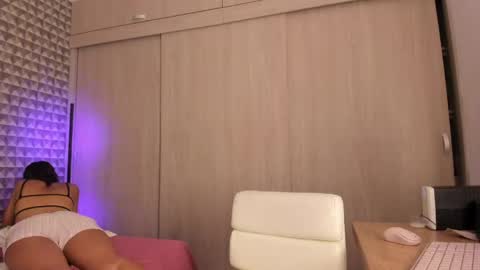 alex online show from 20, 4, 2026