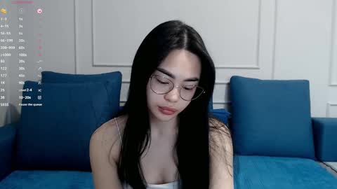 Snapshot of little_v1rgin_angel chatting on 7, 3, 2025 Kwan online show from 7, 3, 2025