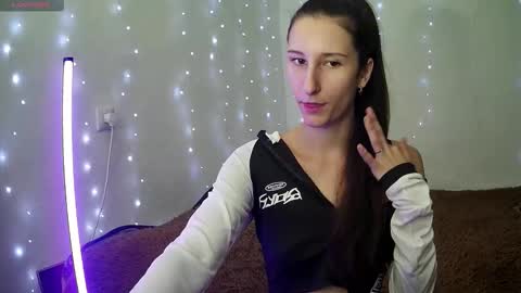 LittleAhWitch online show from 12, 9, 2025
