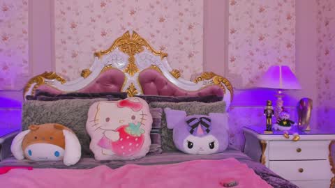 Snapshot of littlecuties chatting on 9, 12, 2024 Violet Alyson online show from 9, 12, 2024