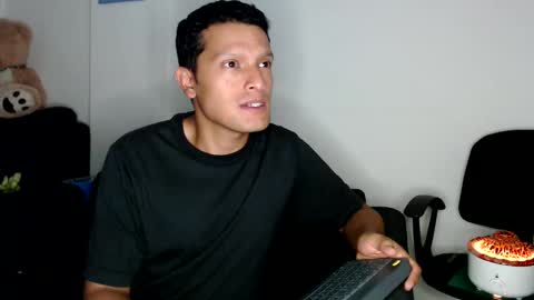 Manu online show from 8, 3, 2025