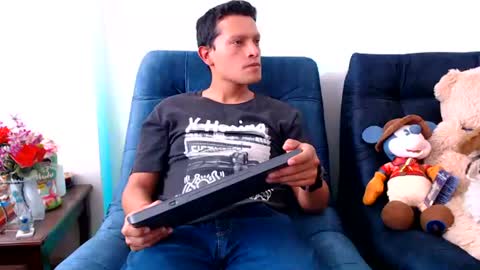 Manu online show from 17, 7, 2026