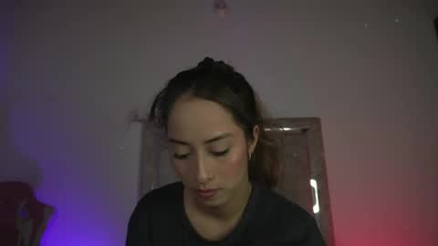 littlee_emma_ online show from 24, 5, 2026