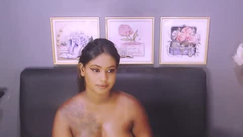 Snapshot of littleindianmilf chatting on 30, 1, 2025 littleindianmilf online show from 30, 1, 2025