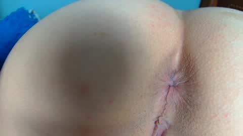 Snapshot of littlejennifer18 chatting on 20, 11, 2025 Tip us ask our names online show from 20, 11, 2025