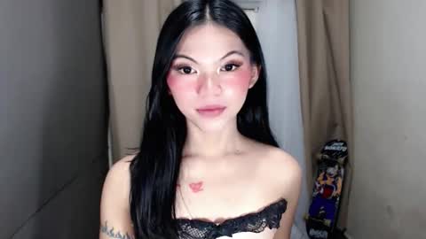 littlelace_ online show from 27, 3, 2026
