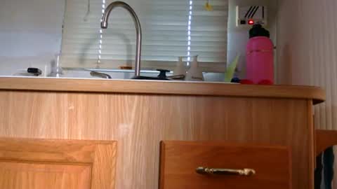 littleleo_96 online show from 20, 11, 2025