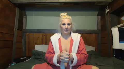 Snapshot of littlelisa1 chatting on 19, 2, 2025 lisanixs online show from 19, 2, 2025