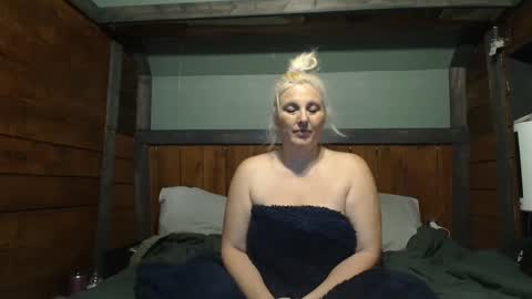 Snapshot of littlelisa1 chatting on 22, 2, 2025 lisanixs online show from 22, 2, 2025