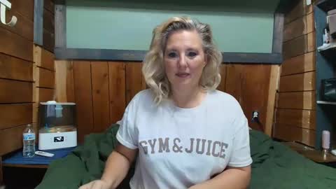 lisanixs online show from 5, 2, 2026