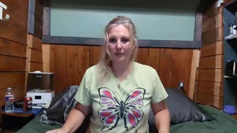 lisanixs online show from 17, 4, 2026