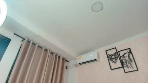 Sarahs Room online show from 5, 2, 2025