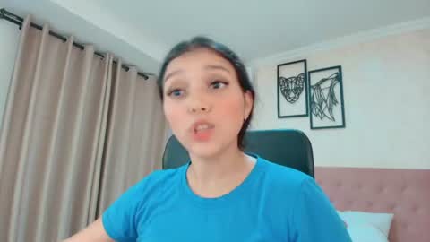 Sarahs Room online show from 15, 7, 2026