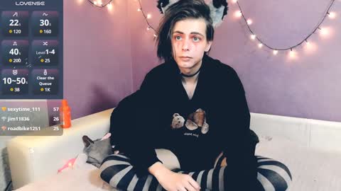 Snapshot of littlepinkcat chatting on 1, 2, 2025 Felix online show from 1, 2, 2025