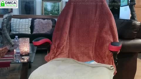 Miss D   Shows Mon Wed  Fri online show from 17, 1, 2025